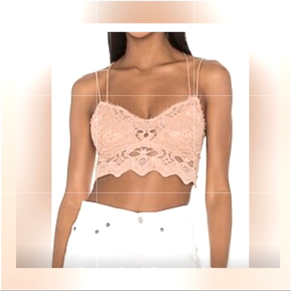 NWT!🎀Free People Ilektra Lace Bralette in Coral Mist SizeM🫶